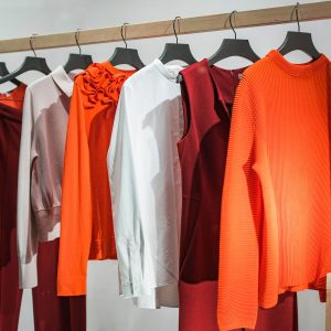 Ensemble de hauts et pantalons